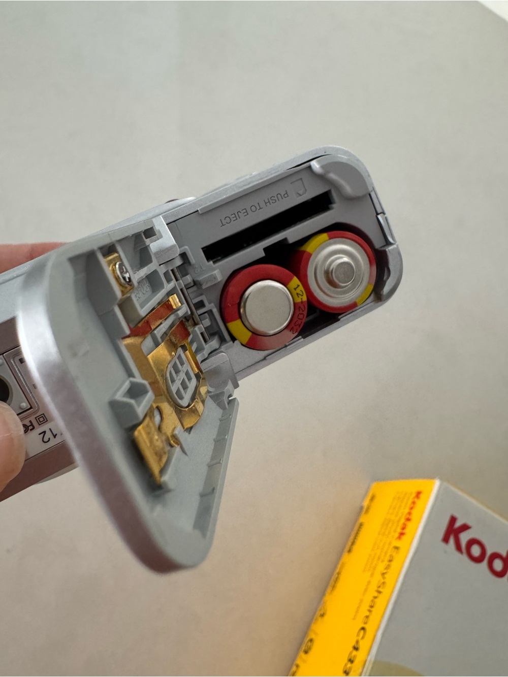 Kodak EasyShare C4333 4.0MP Silver Digital Camera 3X Optical Zoom-Tested WORKING - Picture 9 of 16